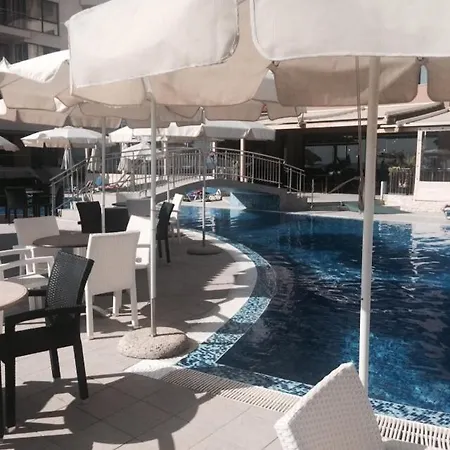 Апартамент In Beach Обзор